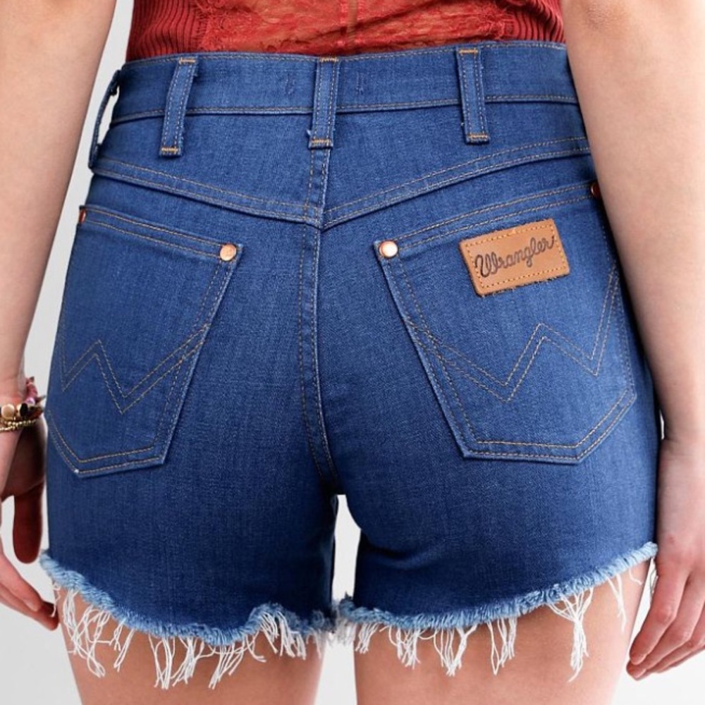 NWOT Wranglers high waisted cutoff shorts